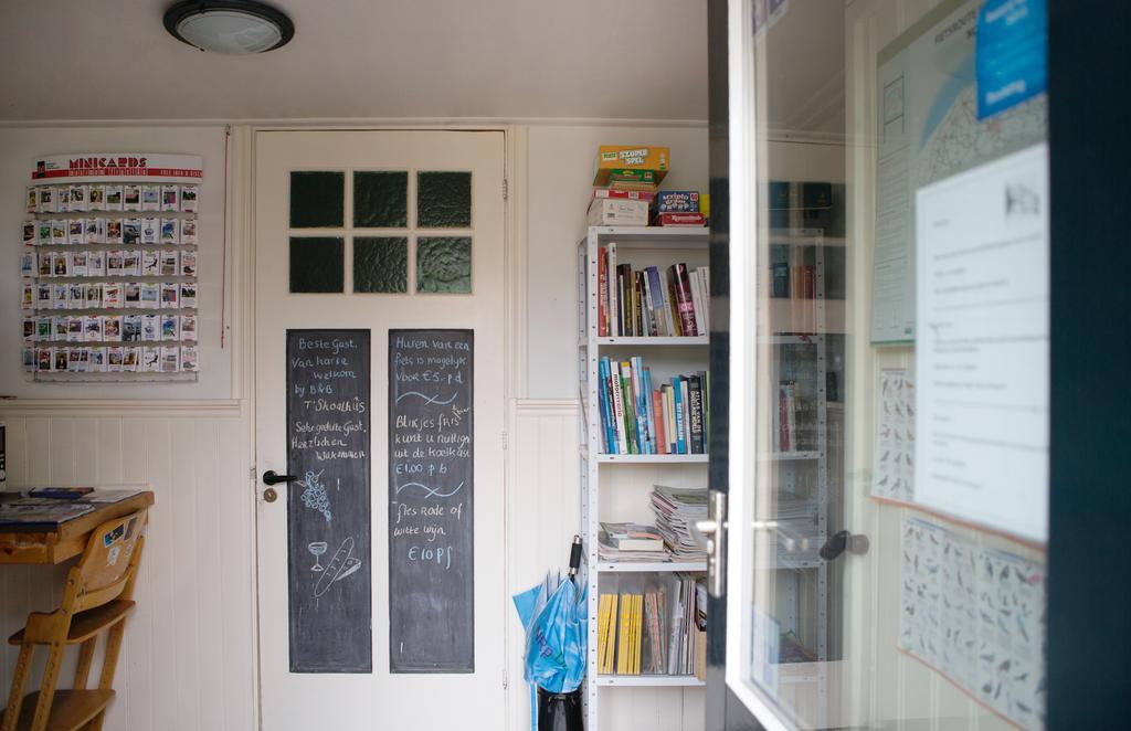 B&B 'T Skoalhus Westergeest Exterior foto
